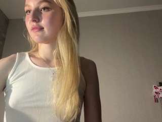 Offline cam show with Ariel