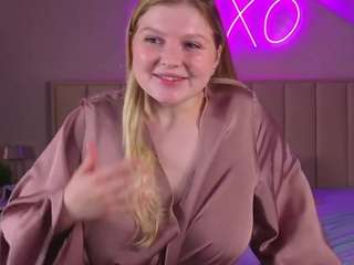 Live cam show with Nancy-Boone