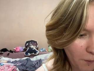 Live cam show with GiseleMemmer