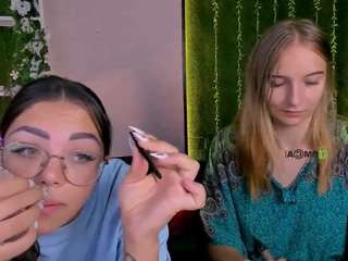 Live cam show with rous-mine