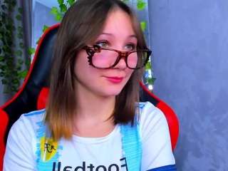 Mia's Live Sex Cam Show