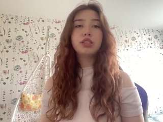 Live cam show with MaxineBrondyke