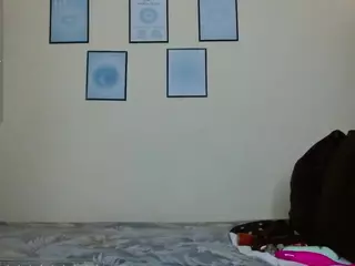 AlanaBest79's Live Sex Cam Show