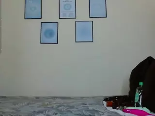AlanaBest79's Live Sex Cam Show