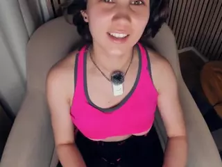 AlveraChausse's Live Sex Cam Show