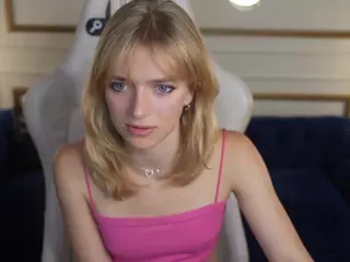 Roi054's Live Sex Cam Show