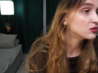 MuoiNisbit's Live Sex Cam Show