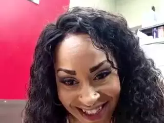 LushDiamonds's Live Sex Cam Show