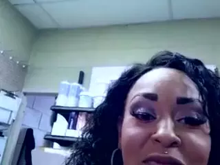 LushDiamonds's Live Sex Cam Show