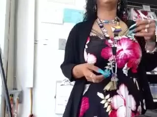 LushDiamonds's Live Sex Cam Show