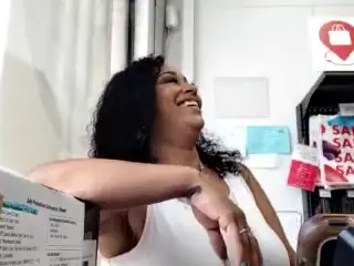LushDiamonds's Live Sex Cam Show
