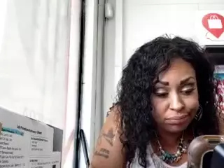 LushDiamonds's Live Sex Cam Show