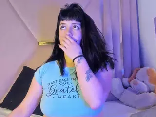 FernandaLovelyHYH's Live Sex Cam Show
