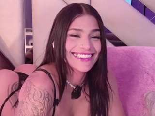 Live cam show with Madiison-Lee