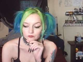 lunaoddwitch's Live Sex Cam Show