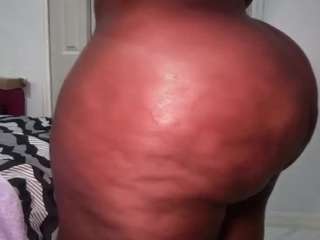 Live cam show with Coco Dethick