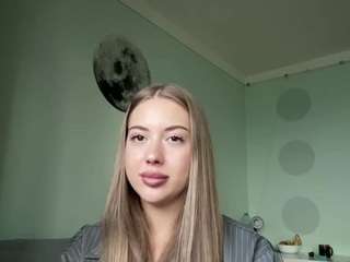 LoidaBole's Live Sex Cam Show