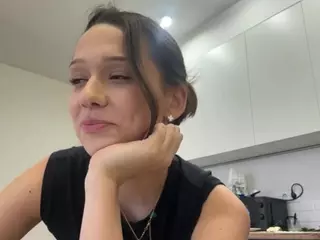 LouettaTornes's Live Sex Cam Show