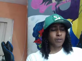 yohatinelly's Live Sex Cam Show