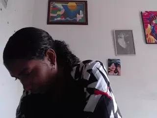 yohatinelly's Live Sex Cam Show