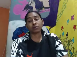 yohatinelly's Live Sex Cam Show