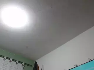 yohatinelly's Live Sex Cam Show