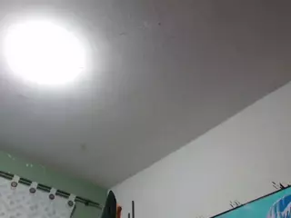yohatinelly's Live Sex Cam Show