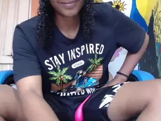 yohatinelly's Live Sex Cam Show