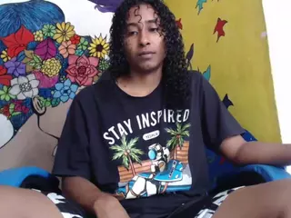 yohatinelly's Live Sex Cam Show