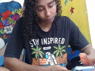 yohatinelly's Live Sex Cam Show