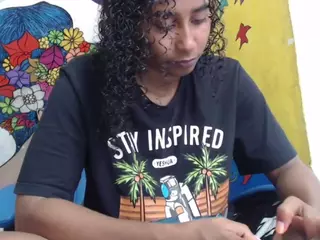 yohatinelly's Live Sex Cam Show
