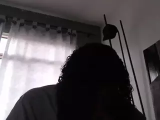yohatinelly's Live Sex Cam Show