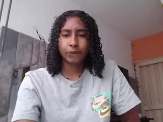 yohatinelly's Live Sex Cam Show