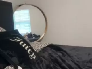 LaylaRed's Live Sex Cam Show