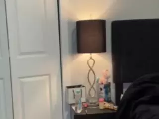 LaylaRed's Live Sex Cam Show