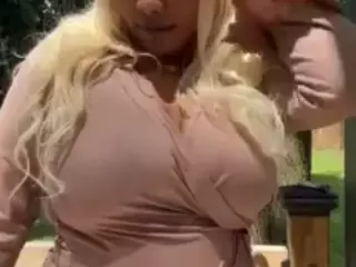 LaylaRed's Live Sex Cam Show