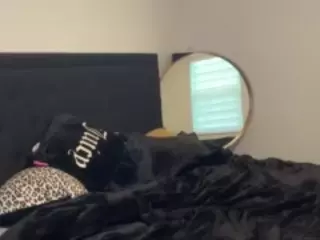 LaylaRed's Live Sex Cam Show
