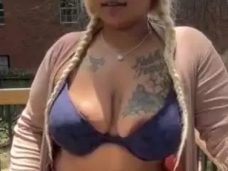 LaylaRed's Live Sex Cam Show