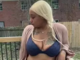 LaylaRed's Live Sex Cam Show