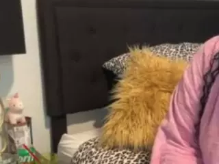 LaylaRed's Live Sex Cam Show
