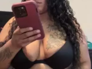 LaylaRed's Live Sex Cam Show