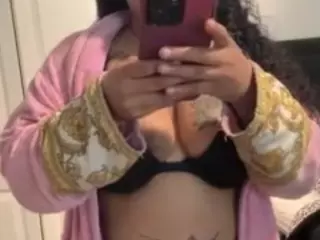 LaylaRed's Live Sex Cam Show