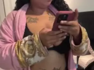 LaylaRed's Live Sex Cam Show