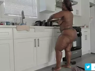 Regina Bans's Live Sex Cam Show