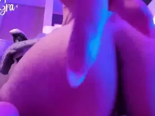 sphiagrants's Live Sex Cam Show