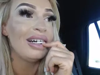 Mrs.Tiffanyfox.x.x's Live Sex Cam Show