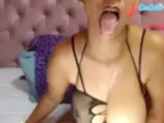 LilaMarin's Live Sex Cam Show