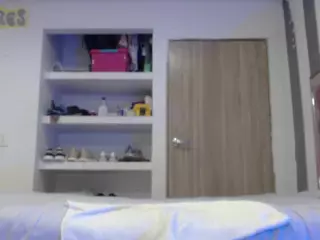 LilaMarin's Live Sex Cam Show