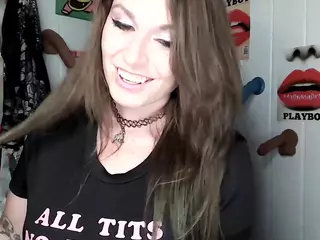 Lady the Tramp's Live Sex Cam Show