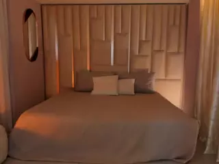 Martinna Bonnet's Live Sex Cam Show
